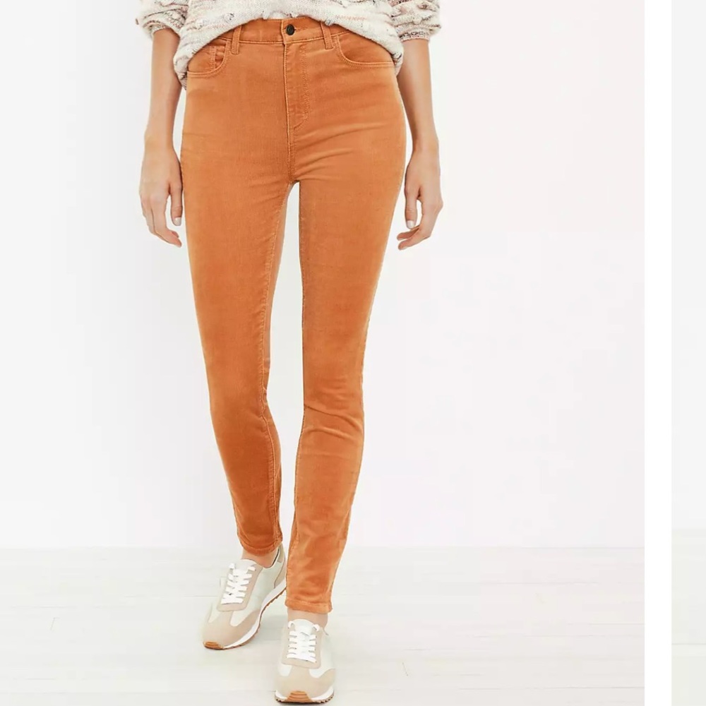 New with tags Loft Curvy Skinny Corduroy Pants in size 34/18